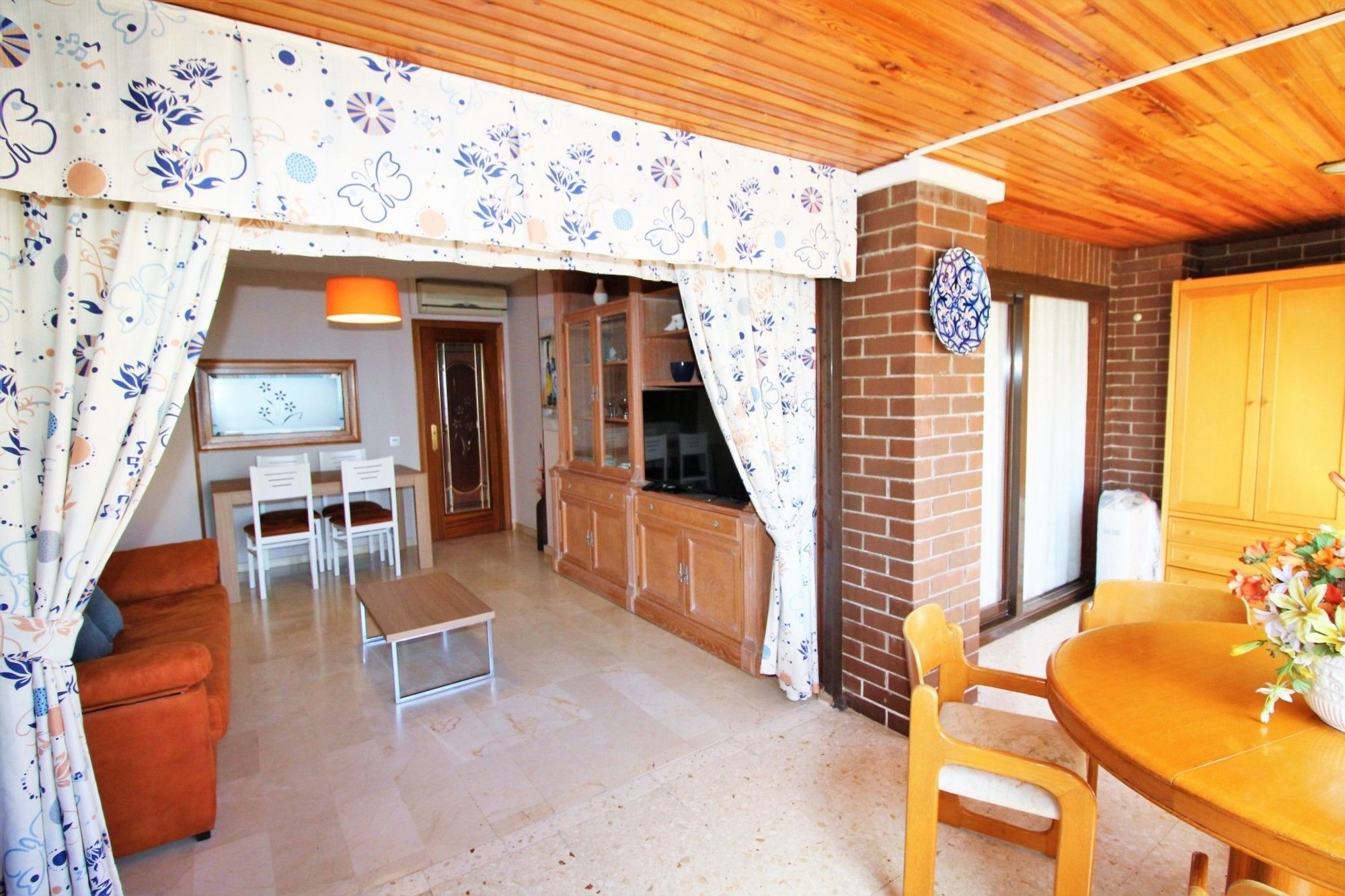 Pinos 9b * Benidorm